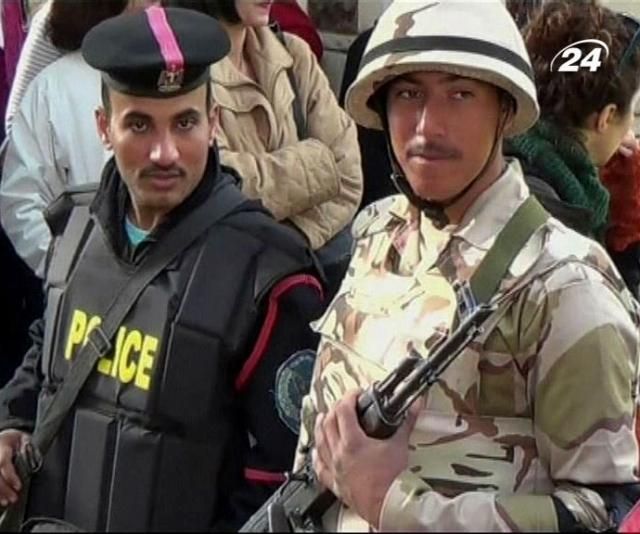 В Египте во время референдума произошли столкновения: погибли не менее 10 человек В Египте во время референдума произошли столкновения: погибли не менее 10 человек