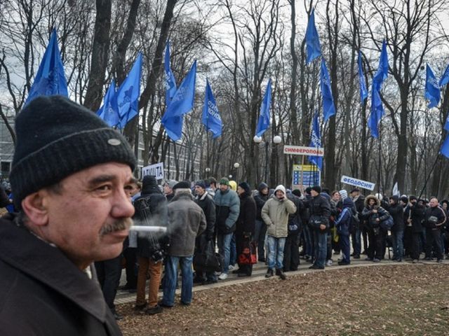 На провладний мітинг у четвер збирають 40 тисяч осіб На провладний мітинг у четвер збирають 40 тисяч осіб
