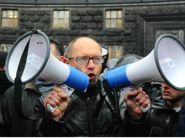 Суд над автомайданівцями - помста за блокування Межигір’я, - Яценюк Суд над автомайданівцями - помста за блокування Межигір’я, - Яценюк