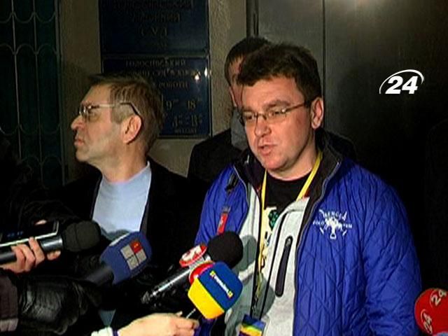 Суд позбавив водійських прав активіста Автомайдану Сергія Хаджинова Суд позбавив водійських прав активіста Автомайдану Сергія Хаджинова