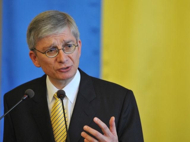 Украинцы призывают мир осудить подавление религиозной свободы в Украине Украинцы призывают мир осудить подавление религиозной свободы в Украине