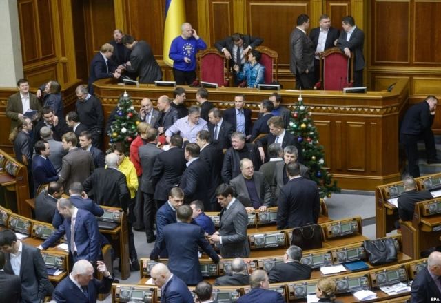 Оппозиция блокирует парламент, - УНН