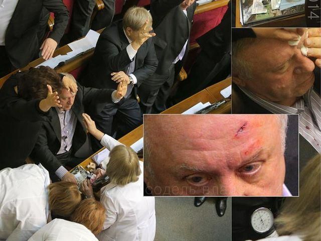 Регионала в Раде спасали 3 санитарки и Бахтеева (Фото) Регионала в Раде спасали 3 санитарки и Бахтеева (Фото)