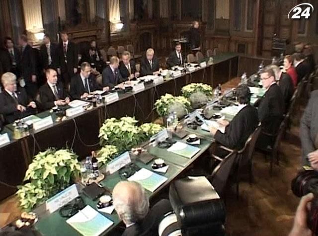 Саміт ЄС-Росія пройде у скороченому режимі Саміт ЄС-Росія пройде у скороченому режимі