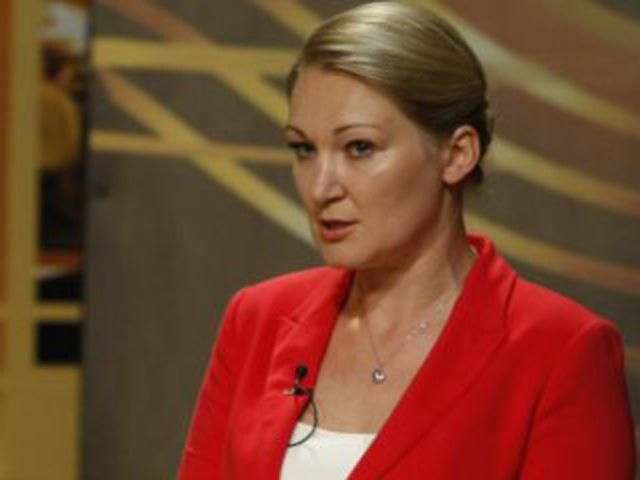 Регіонал Малишев вдарив кулаком по голові жінку-нардепа, - УДАР Регіонал Малишев вдарив кулаком по голові жінку-нардепа, - УДАР