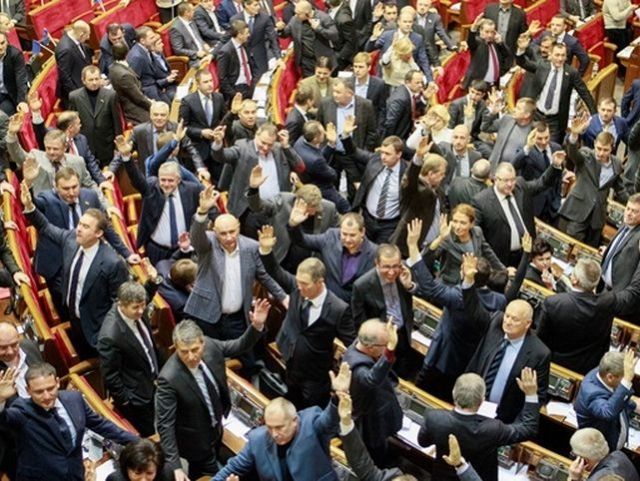 Нацкомісія готова виконувати скандальні закони Колесніченка-Олійника Нацкомісія готова виконувати скандальні закони Колесніченка-Олійника