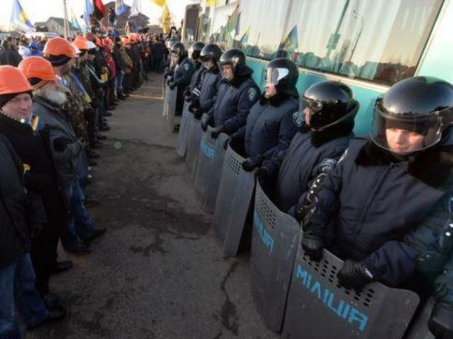 Побитого "Беркутом" сусіда Януковича зробили винним і оштрафували - 18 січня 2014 - Телеканал новин 24 Побитого "Беркутом" сусіда Януковича зробили винним і оштрафували - 18 січня 2014 - Телеканал новин 24