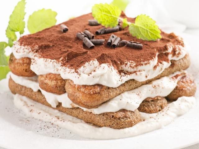 Во Львове 5 человек отравились в местной пиццерии Во Львове 5 человек отравились в местной пиццерии