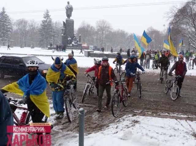 В Харькове по снегу проехался веломайдан (Фото)