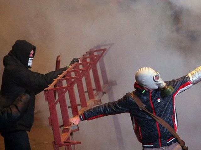 Міліція затримала більше 20-ти демонстрантів Міліція затримала більше 20-ти демонстрантів