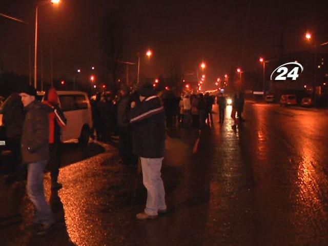 Львовский Евромайдан начал круглосуточную отправку людей в Киев