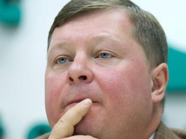 Коммунисты хотят поставить вне закона протестующих на Грушевского Коммунисты хотят поставить вне закона протестующих на Грушевского