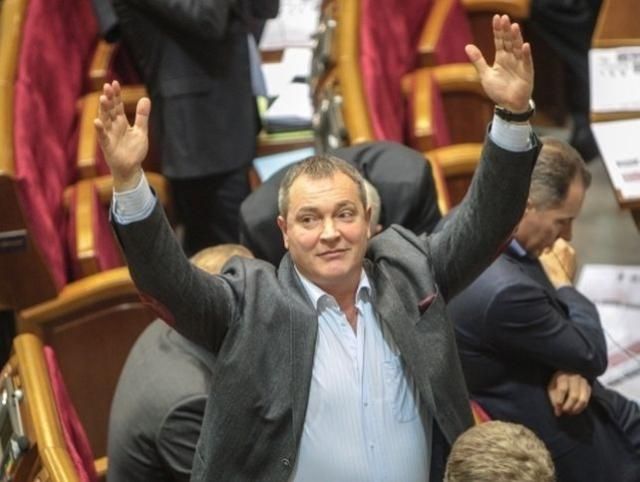 Колесніченко нарахував у Києві 100 агентів іноземних спецслужб Колесніченко нарахував у Києві 100 агентів іноземних спецслужб