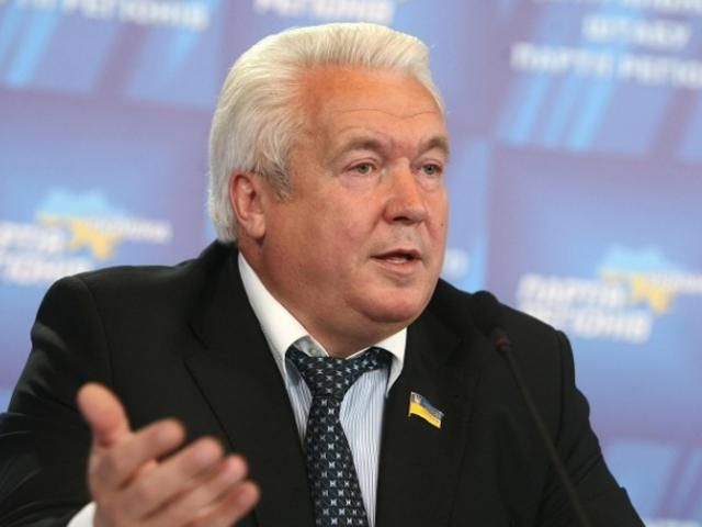 Регіонал Олійник пообіцяв з’ясувати в Захарченка та СБУ, куди зник Луценко Регіонал Олійник пообіцяв з’ясувати в Захарченка та СБУ, куди зник Луценко