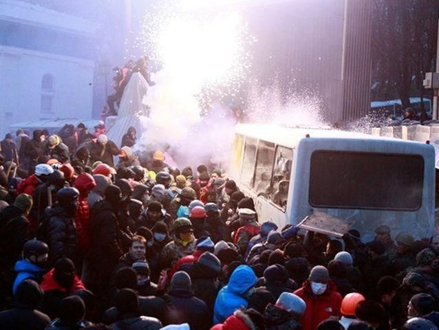 За сутички на Грушевського слідчі просять арештувати 10 затриманих За сутички на Грушевського слідчі просять арештувати 10 затриманих