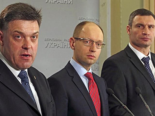 Лидеры оппозиции уже третий час договариваются с Януковичем
