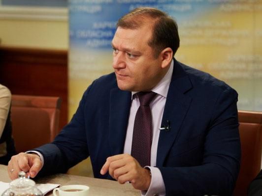 Після вбивств активістів Добкін похвалив "Беркут" Після вбивств активістів Добкін похвалив "Беркут"