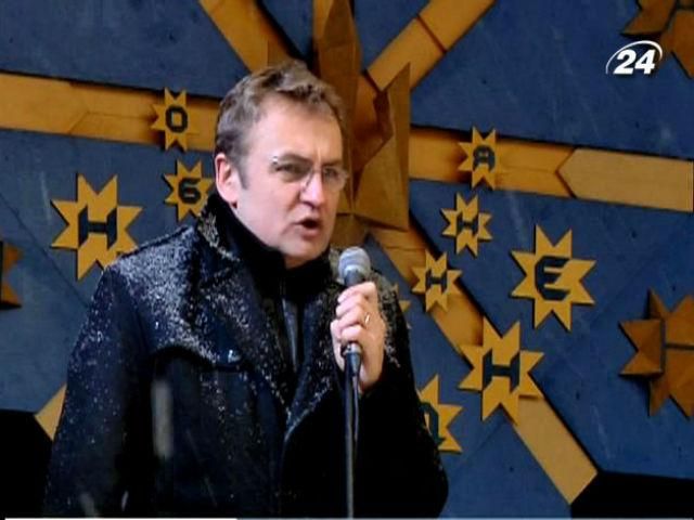 Львів'яни ініціюють страйк: сьогодні спробували перекрити рух трамваїв Львів'яни ініціюють страйк: сьогодні спробували перекрити рух трамваїв