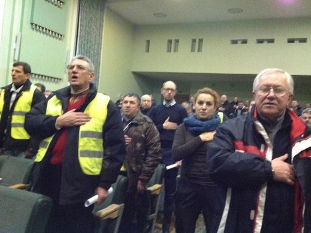 Народна Рада готує голосування за недовіру Януковичу Народна Рада готує голосування за недовіру Януковичу