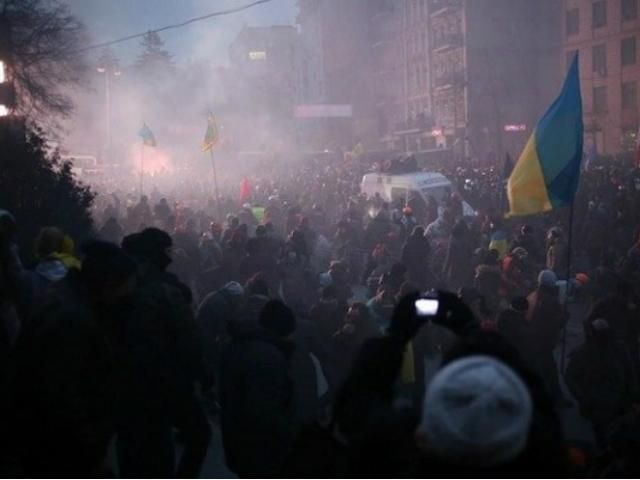 75 человек задержали по подозрению в массовых беспорядках на Грушевского, - МВД