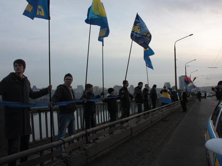 В Днепропетровске собирают деньги на похороны погибшего в столкновениях с "Беркутом" Сергея Нигояна