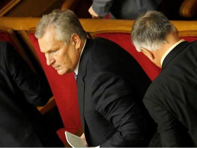 Квасьневский считает, что ситуация в Украине может выйти из-под контроля Квасьневский считает, что ситуация в Украине может выйти из-под контроля