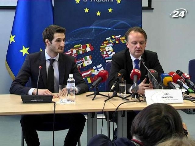 Представники ЄС скасували зустрічі з українськими урядовцями Представники ЄС скасували зустрічі з українськими урядовцями
