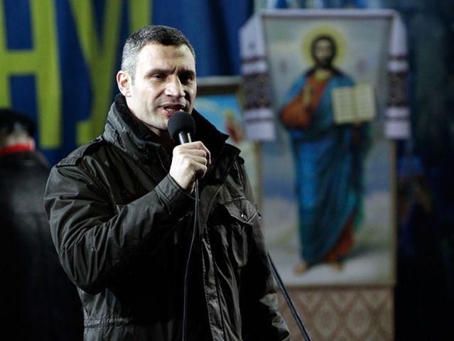 Кличко закликає уряди демократичних країн посилити тиск на Януковича 