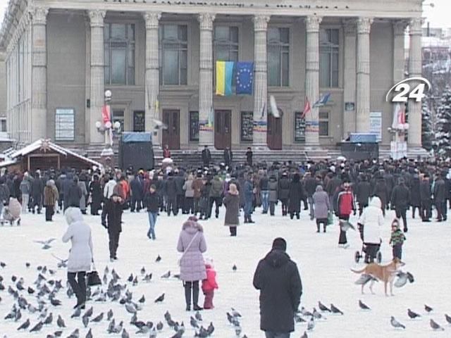 В Тернополе в честь погибших активистов назвали одну из главных площадей