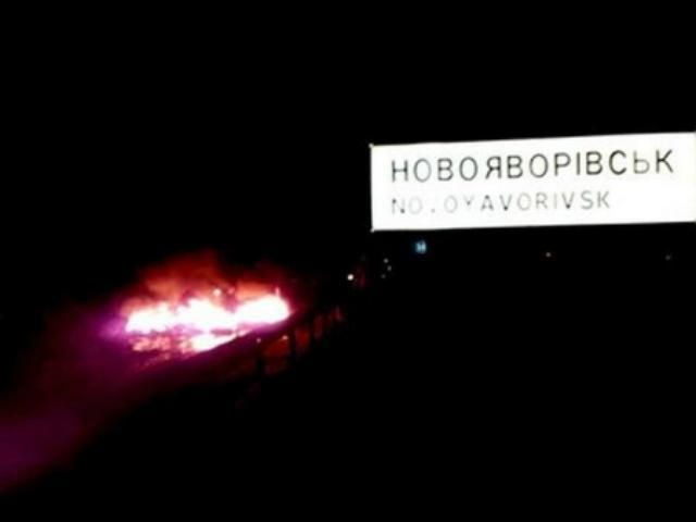 Трасса на Польшу до сих пор перекрыта Трасса на Польшу до сих пор перекрыта