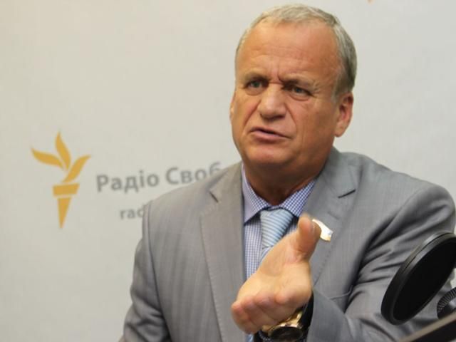 Регіонал Сухий написав заяву про вихід з Партії регіонів (Документ) Регіонал Сухий написав заяву про вихід з Партії регіонів (Документ)