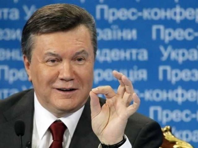 Янукович пообещал внести изменения в "диктаторские законы"