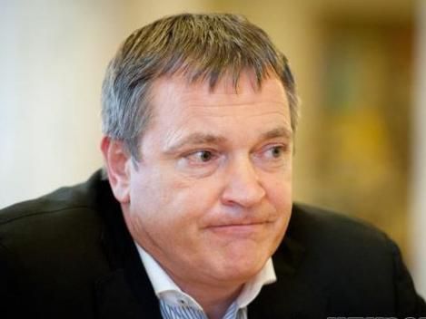 Колесніченко у Севастополі підтримував сім'ї "беркутівців", які зараз в Києві Колесніченко у Севастополі підтримував сім'ї "беркутівців", які зараз в Києві