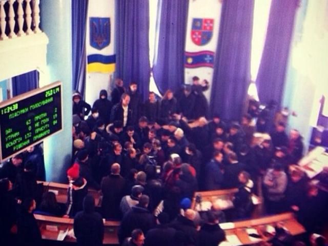 Открыто уголовное производство из-за захвата Винницкой ОГА Открыто уголовное производство из-за захвата Винницкой ОГА