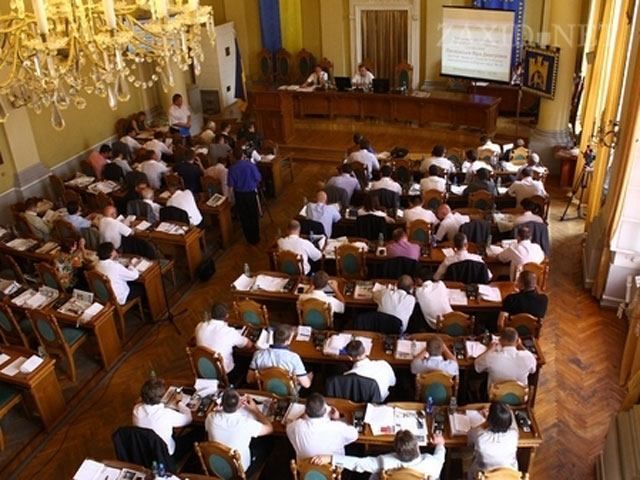 Львівська Народна Рада заборонила силовикам йти проти мирних мітингувальників Львівська Народна Рада заборонила силовикам йти проти мирних мітингувальників