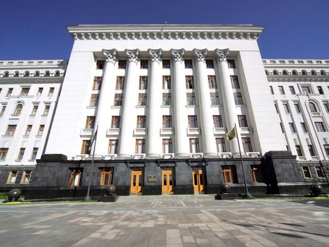 Партія регіонів зібралась на Банковій, - журналістка Партія регіонів зібралась на Банковій, - журналістка