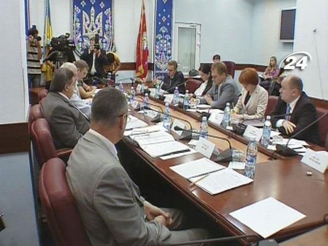 Янукович звільнив "головного стратега" Андрія Єрмолаєва Янукович звільнив "головного стратега" Андрія Єрмолаєва