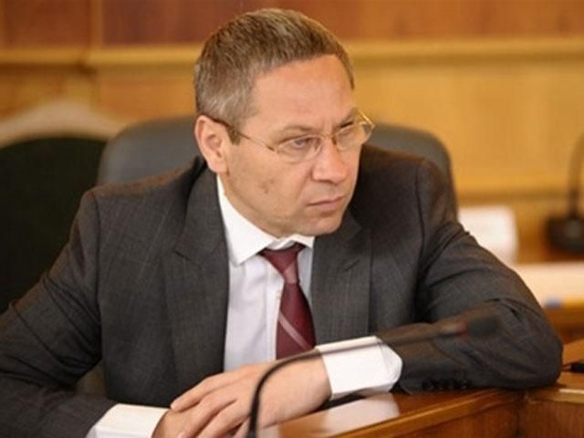 Николай Янович нормально отнесся к возможной отставке, - Лукьянов
