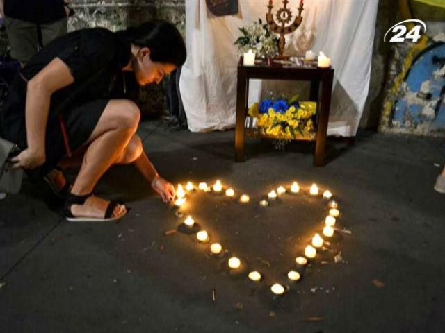 У різних містах світу відбулися акції вшанування жертв Євромайдану