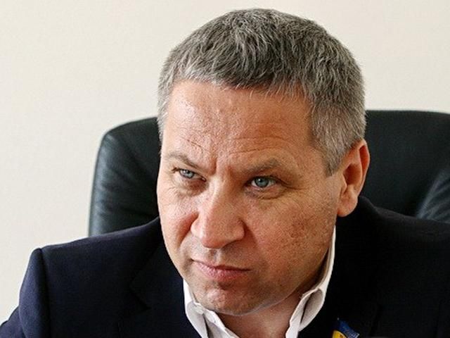 Лидеры оппозиции больше не имеют морального права выступать от имени Майдана, - регионал Лукьяно