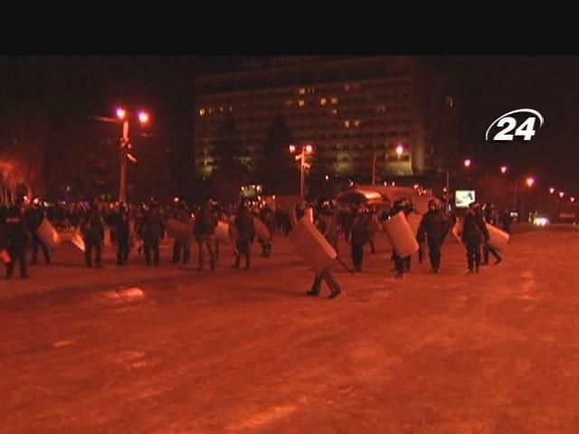 Під час розгону протестів в Запоріжжі постраждало до 100 осіб