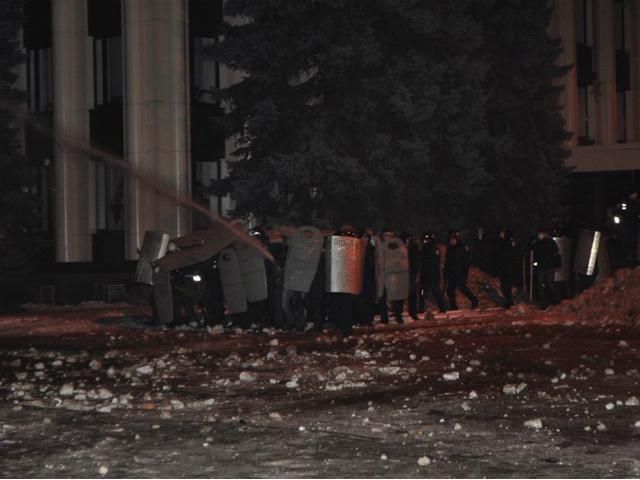 В Днепропетровске госпитализировали уже 15 человек после столкновения под ОГА