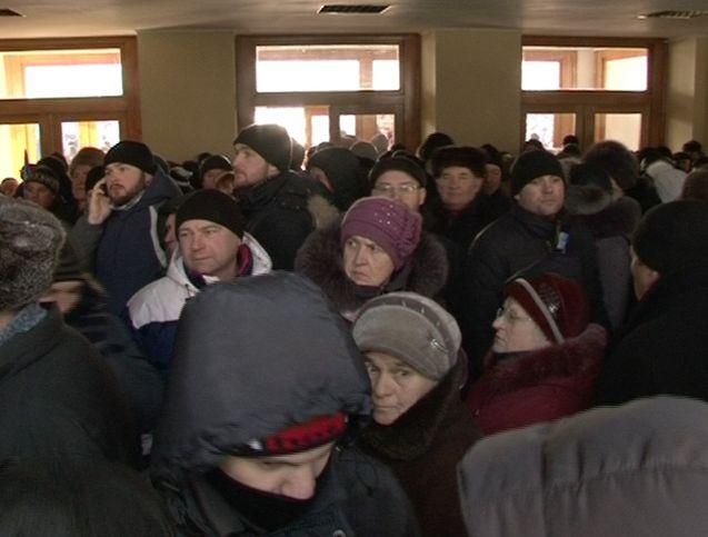 Ми тут надовго, — у Чернігові протестувальники мирно захопили облраду Ми тут надовго, — у Чернігові протестувальники мирно захопили облраду