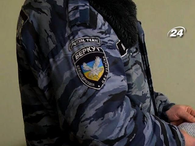 Луганскую ОГА защищают вооруженные силовики