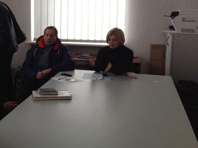 Малих били головою об дерево, — Геращенко про “страшну суботу” Черкас Малих били головою об дерево, — Геращенко про “страшну суботу” Черкас