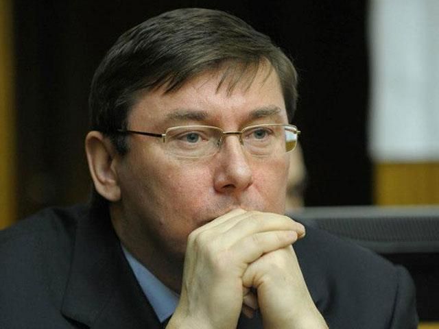 Янукович не способен отстаивать национальный интерес, - Луценко