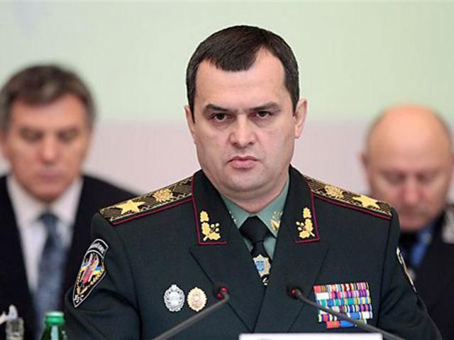 Захарченко пропонує внести зміни до закону про внутрішні війська