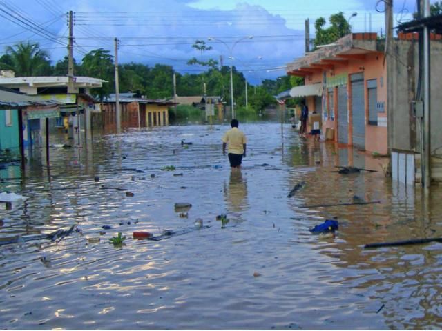 Повінь в Болівії забрала життя понад 40 людей. У країні оголосили надзвичайний стан Повінь в Болівії забрала життя понад 40 людей. У країні оголосили надзвичайний стан