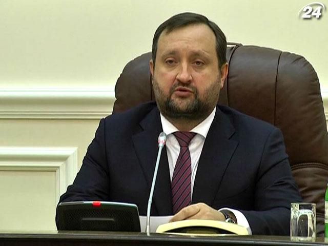 Відставка Азарова не зламала міністрів, настрій в Арбузова — бойовий Відставка Азарова не зламала міністрів, настрій в Арбузова — бойовий