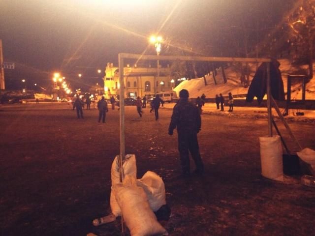 В Киеве в больницу привезли активистов с огнестрельными ранениями, - УДАР В Киеве в больницу привезли активистов с огнестрельными ранениями, - УДАР